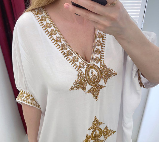 At Kaftans direct we love white kaftans.