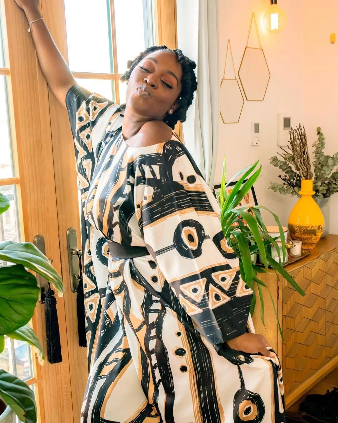 2023 Elegant Long Kaftan Printed V-neck Batwing Sleeve Street Wear Loose Maxi Dresses Women Beach Wear Swim Suit Cover Up Q1341