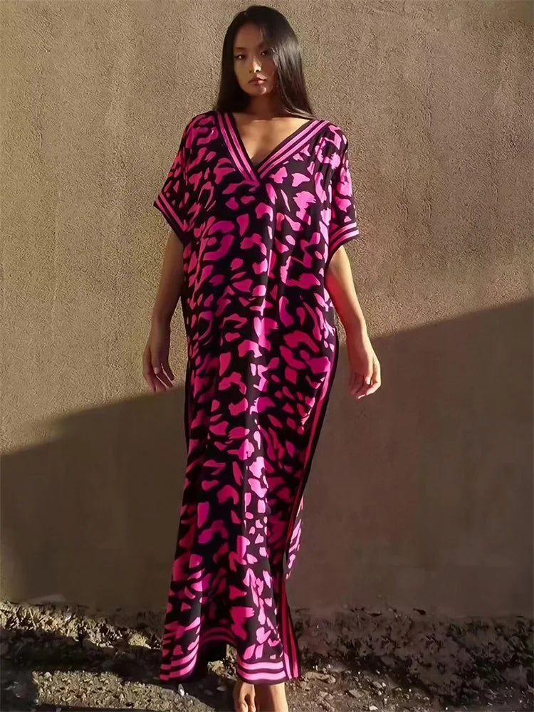 Bohemian Kaftan in pink and black.
