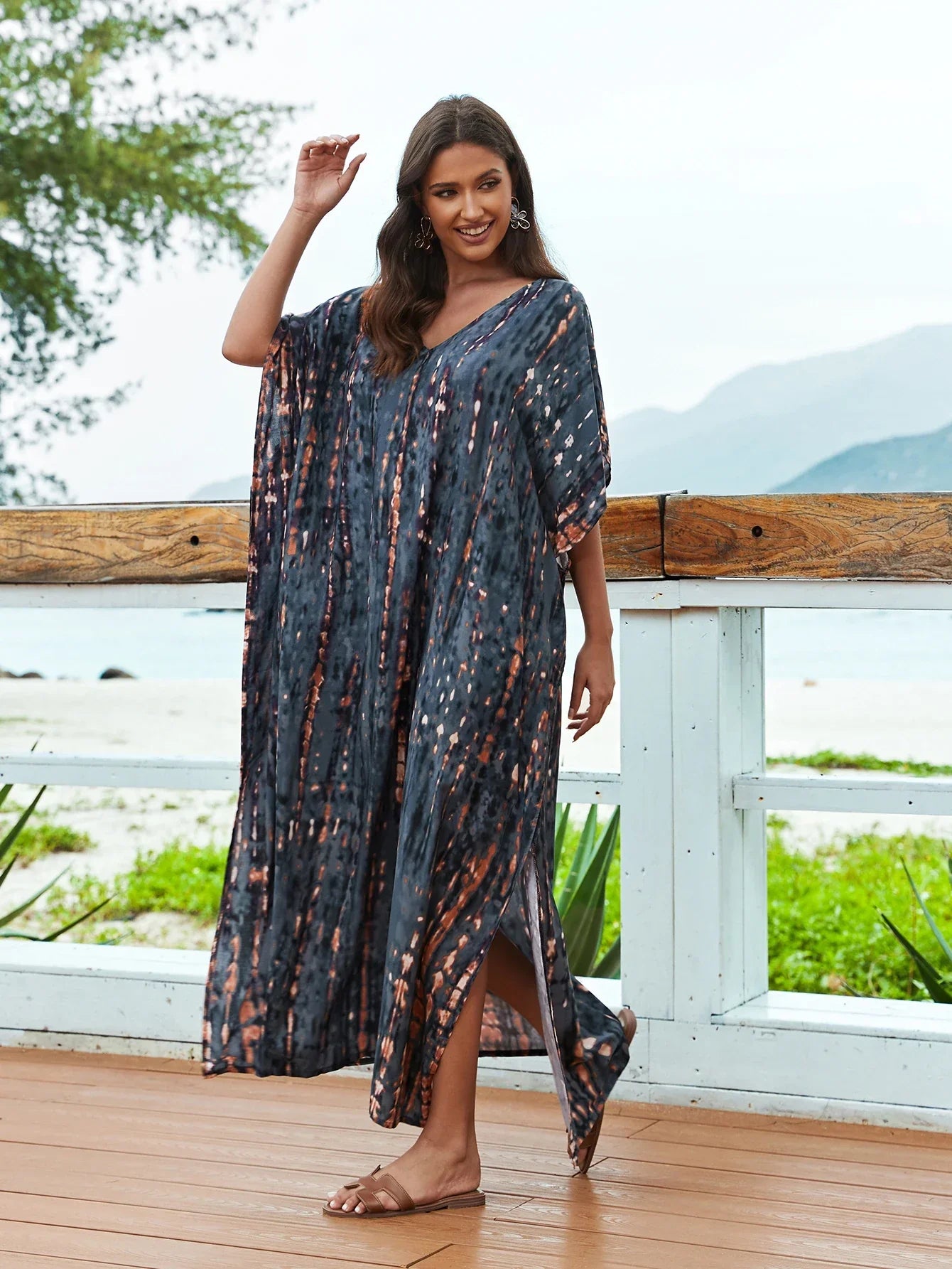Tie Dye Printed V-neck Batwing Kaftan
