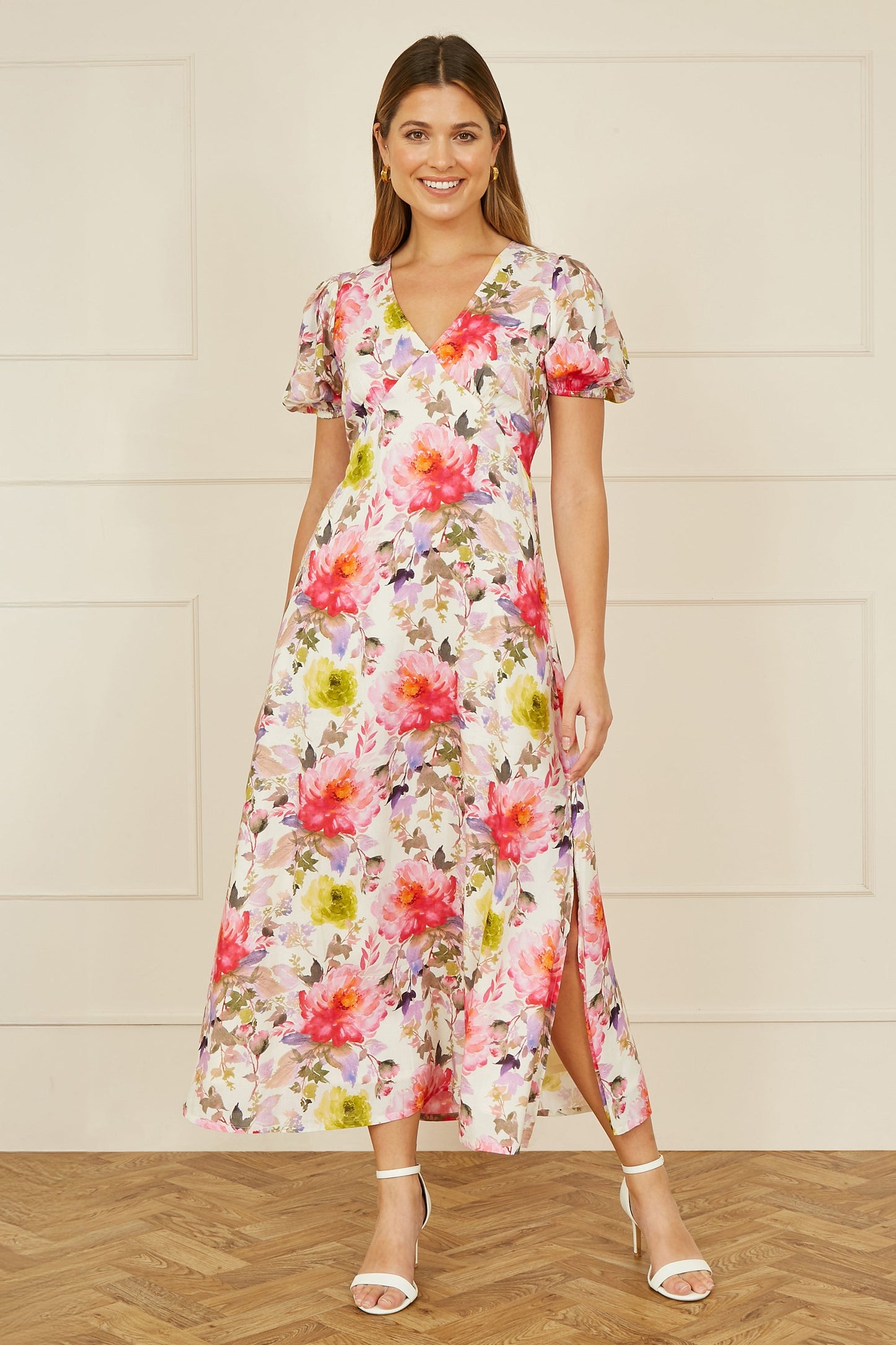 Yumi White Floral Midi Dress