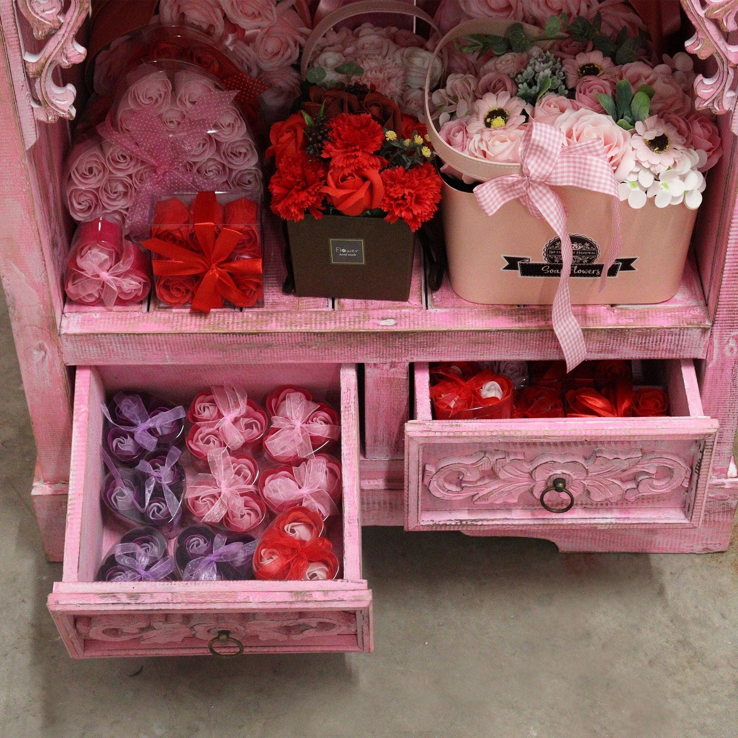 Albasia Bathroom Cabinet - Pinkwash