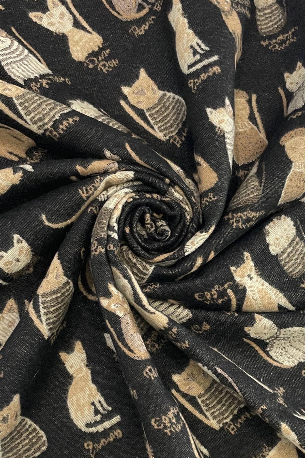 Cat Print Reversible Frayed Scarf: Black