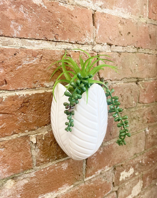 Faux Succulents in Wall Planter - Kaftan direct