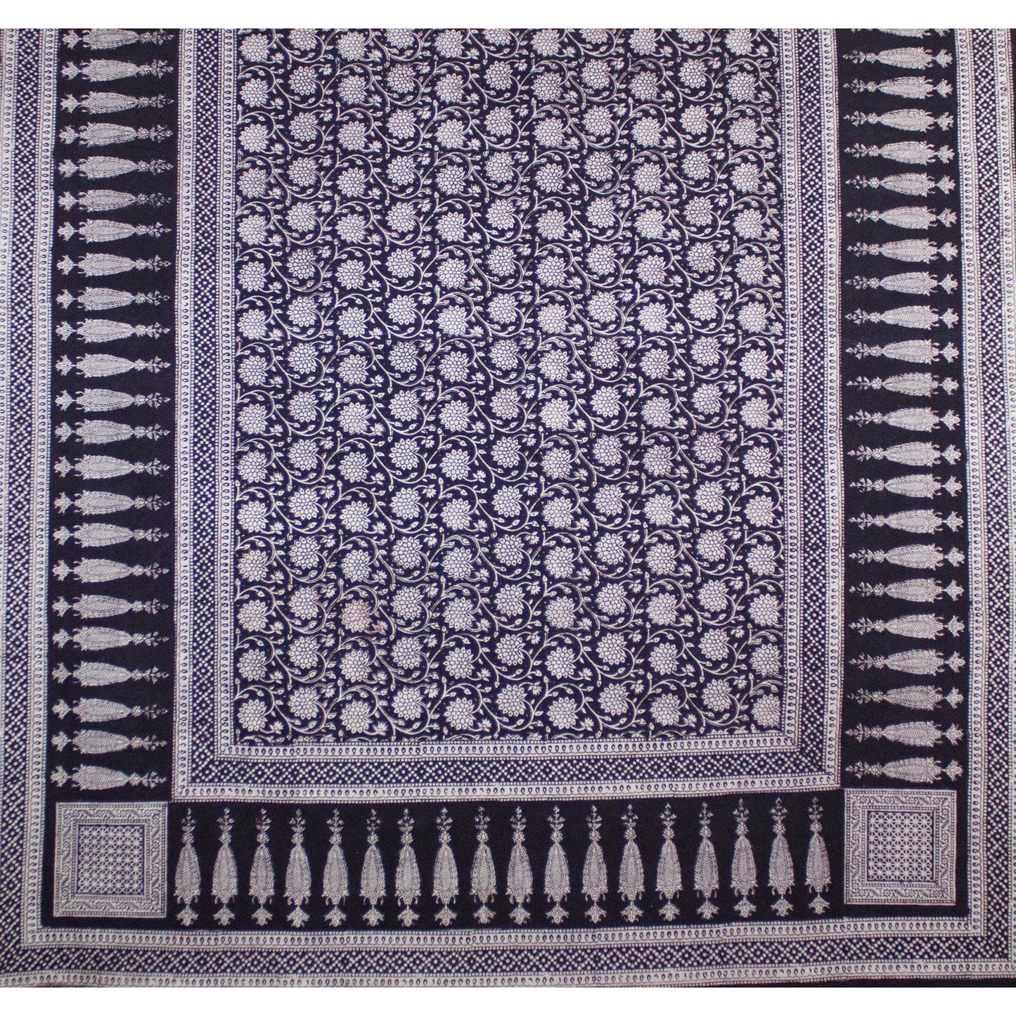 Traditional Floral & Paisley Hand-block Print Area Rug - White Black