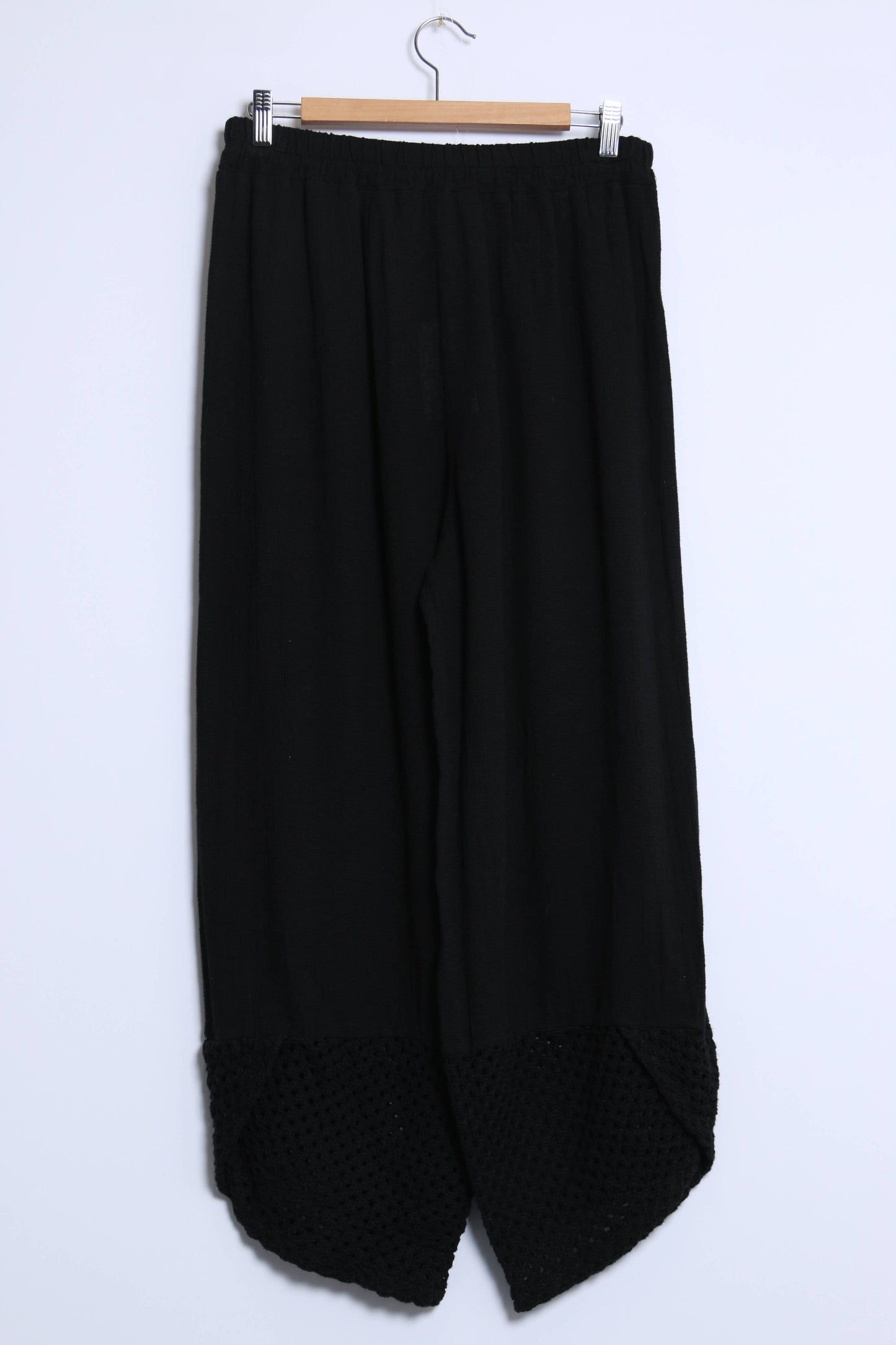 Mesh-bottom pants in cotton linen