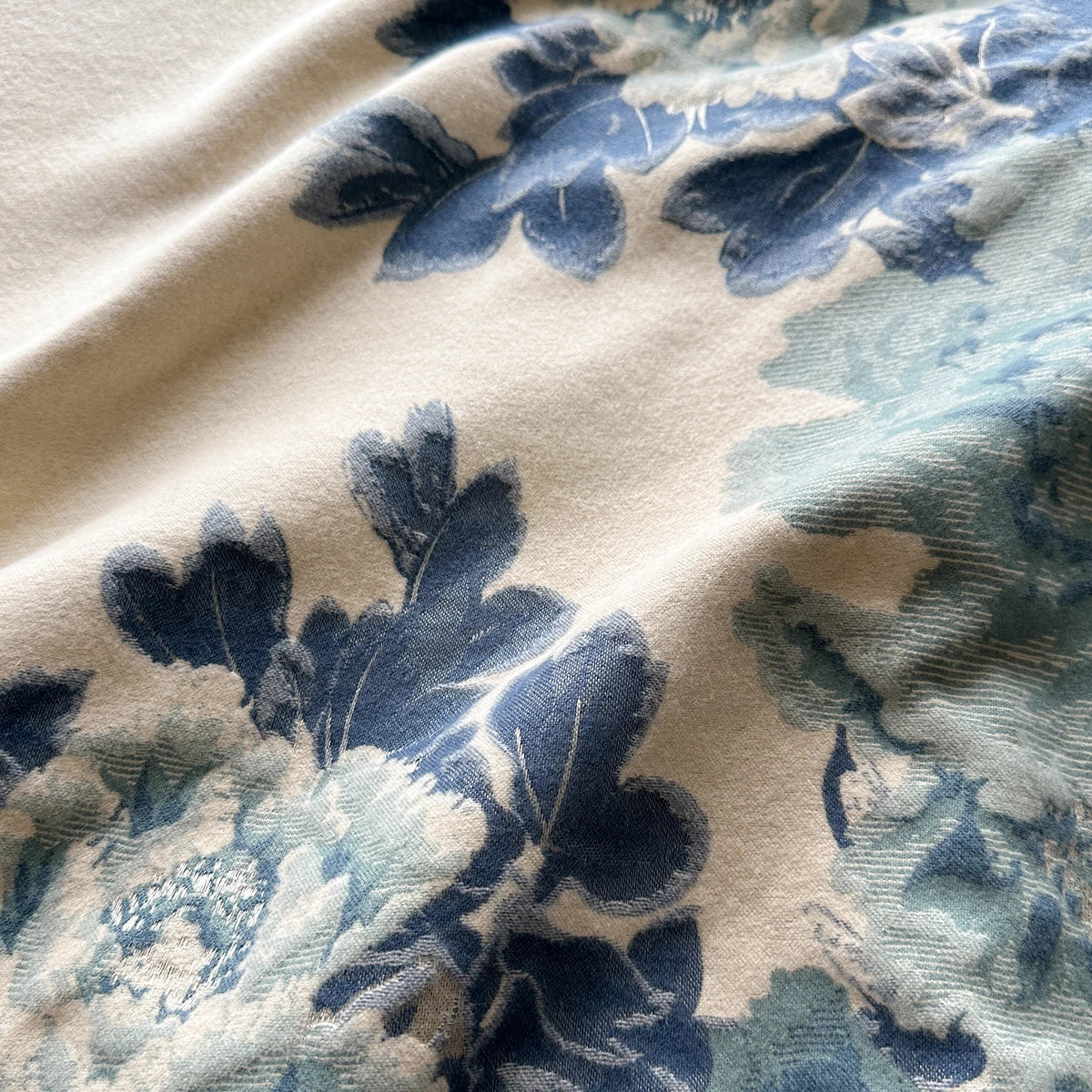 Warm Shawl Ethnic Style