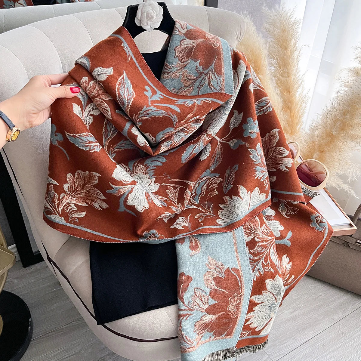 Luxury Winter Cashmere Scarf for Women Exquisite Floral Print Warm Pashmina Shawl Thick Cozy Blanket Wrap Foulard