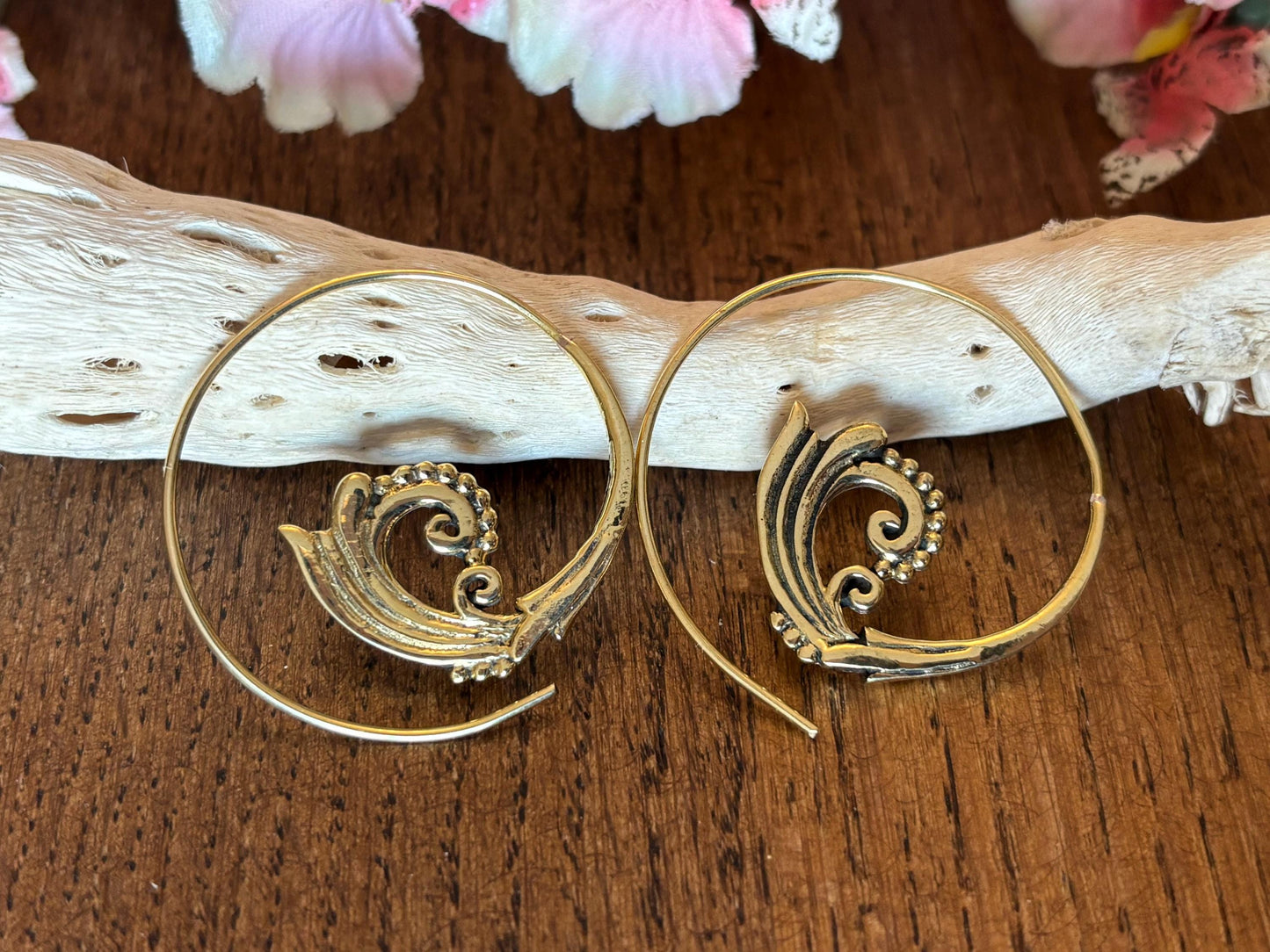 Boho Spiral Shell Hoops - Swirl-Pattern Brass Earrings with Ethnic Touch.