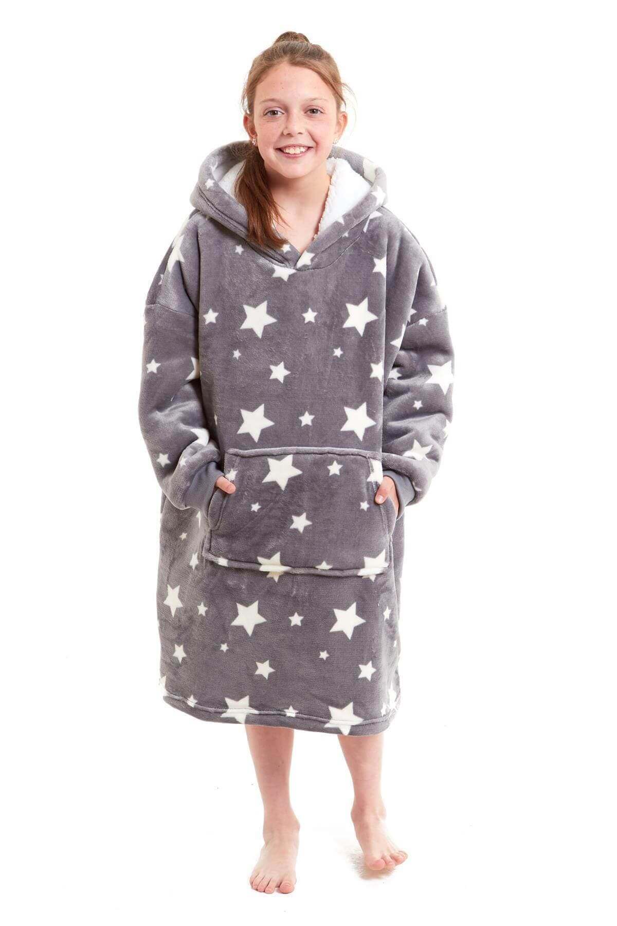 Kids Oversized Hooded Fleece Blanket with Reversible Sherpa Double Pocket Ultra-Soft Cozy Wearable Blanket for Lounging and Outdoor Ages 8-15 by Daisy Dreamer