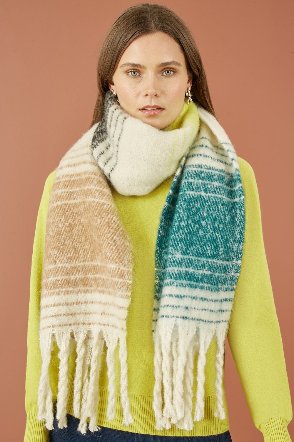 Yumi Brown And Green Oversize Fluffy Scarf