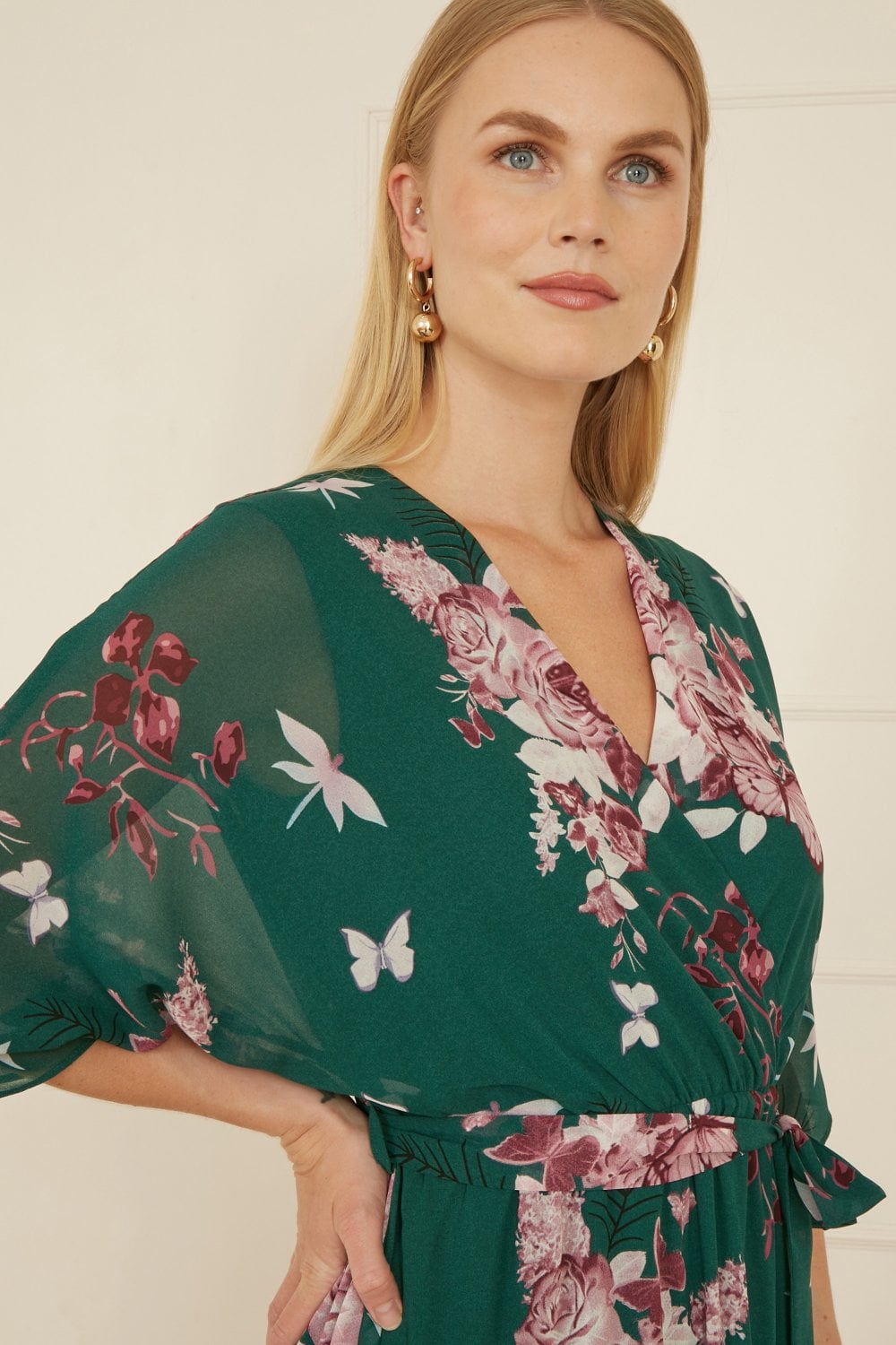 Yumi Green Floral Kimono Dipped Hem Dress