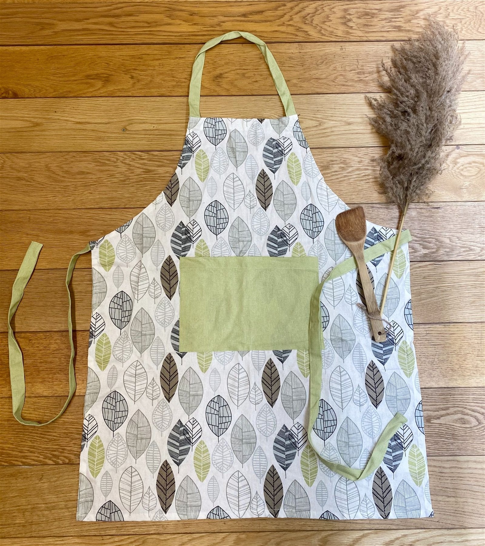 Kitchen Apron With Contemporary Green Leaf Print Design - Kaftan direct